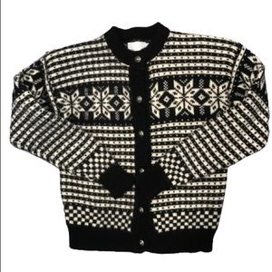 AMERICAN GIRL PLEASANT COMPANY SNOWFLAKE SWEATER